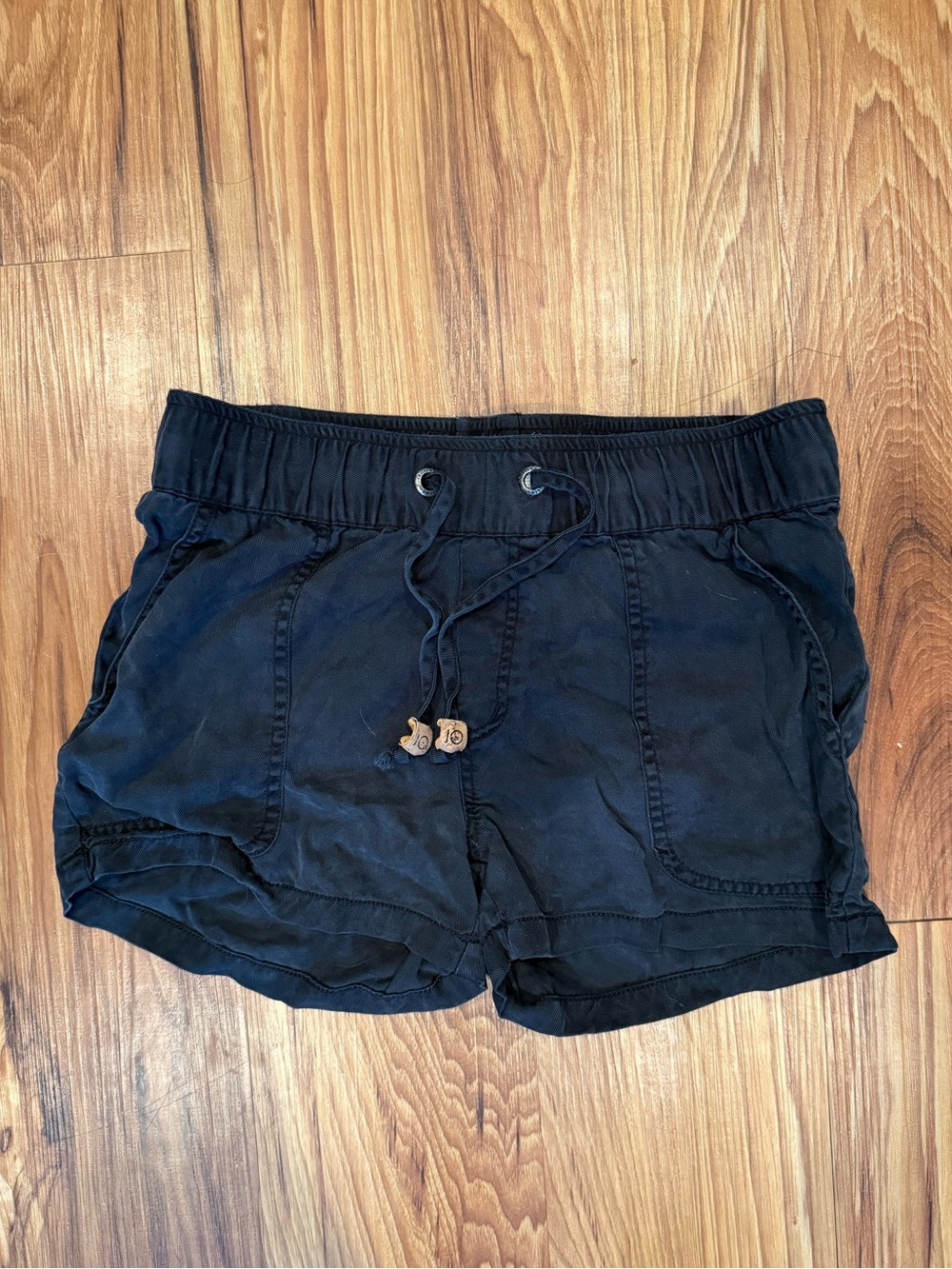 tentree - instow - Black Women's Elastic Drawstring Athletic Shorts